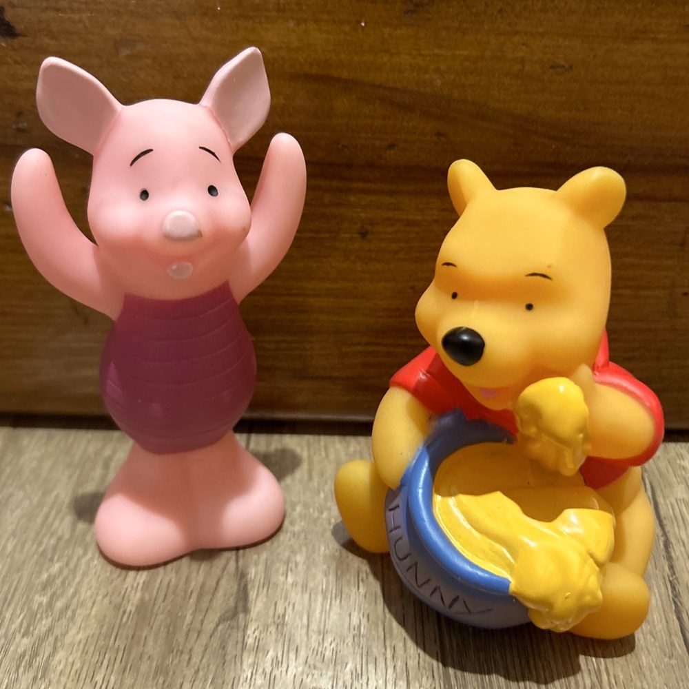 Winnie the Pooh and Piglet Bath Toys Disney Figures Cake Toppers water table - Picture 1 of 3